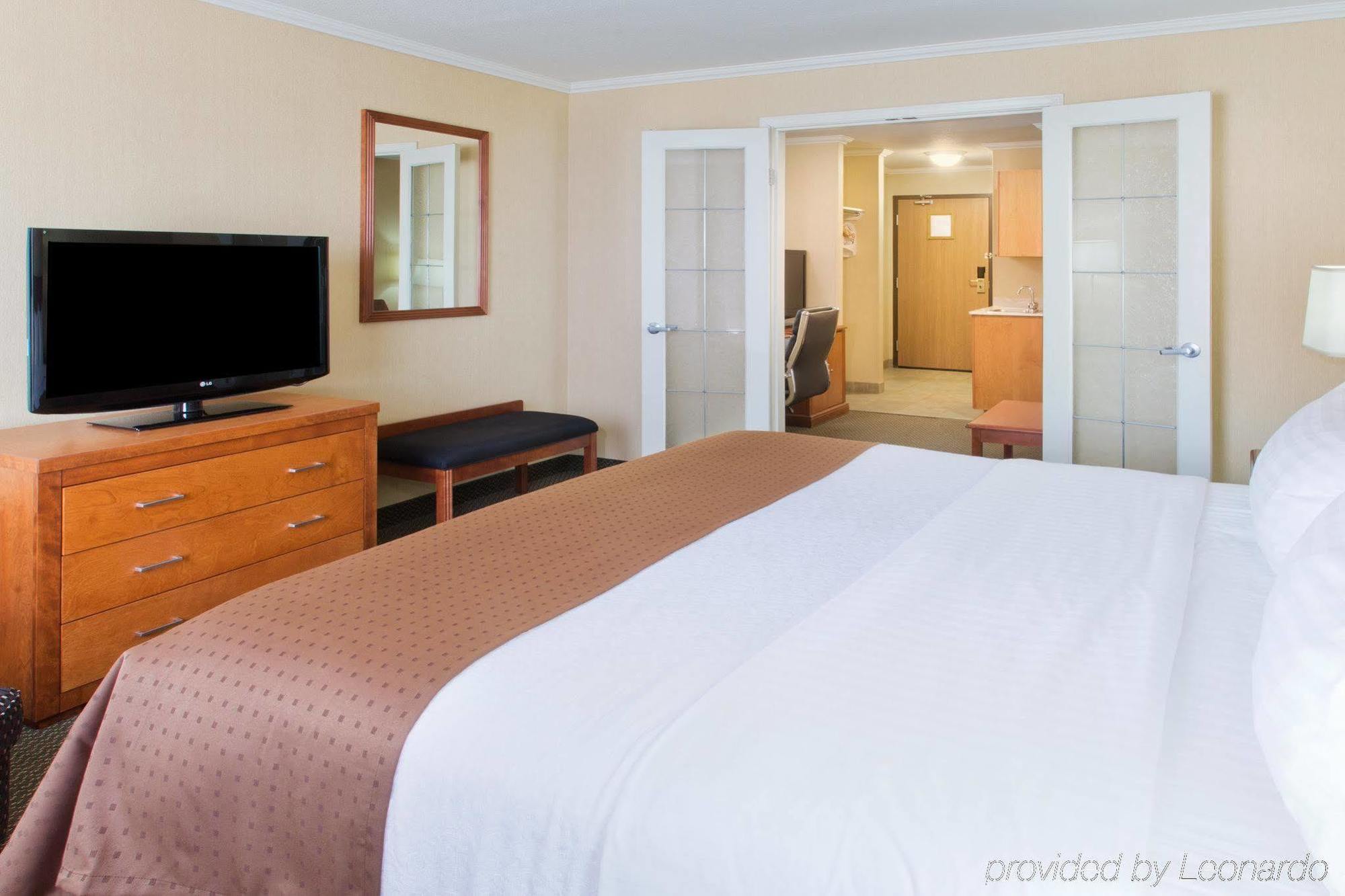 Holiday Inn & Suites Grande Prairie By Ihg Kültér fotó